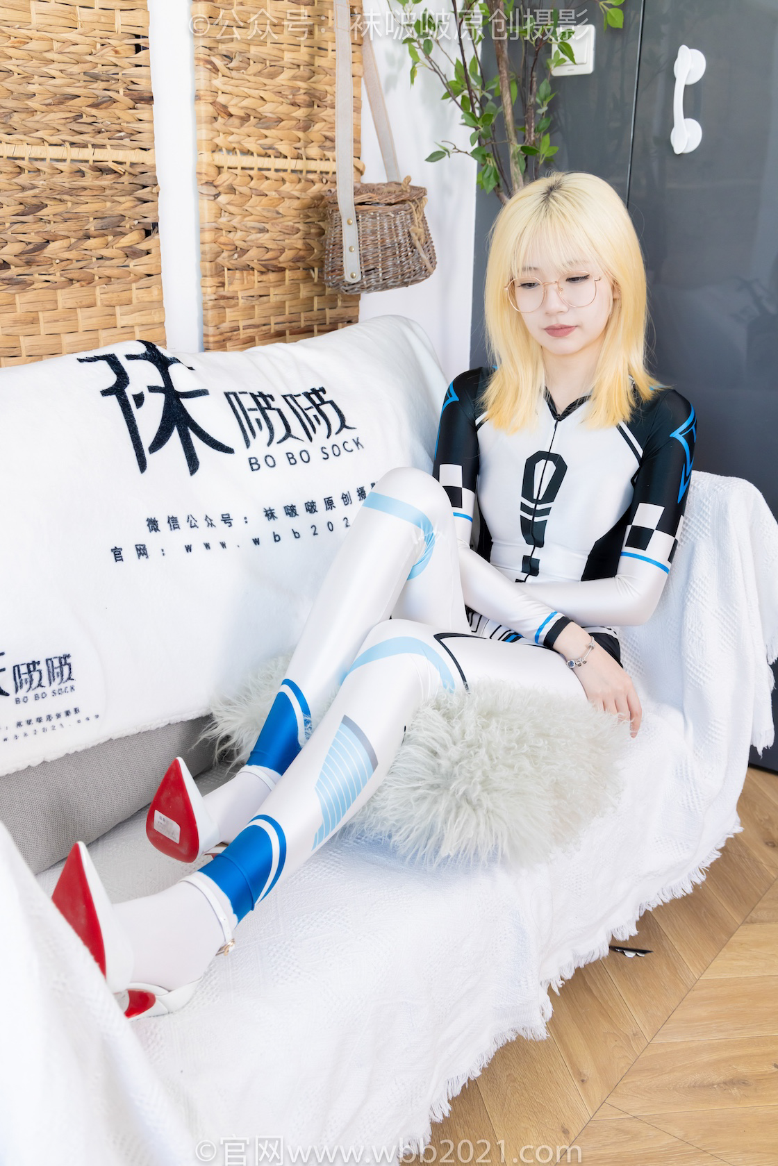 袜啵啵原创摄影作品568-5.jpg